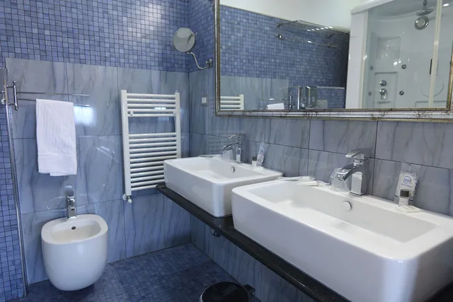 جناح، Hotel Relax Roma Nord 3/4