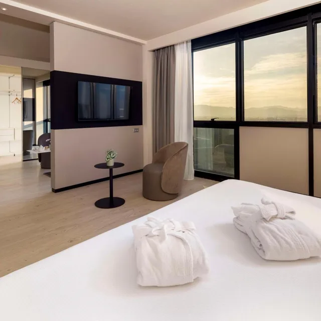 Junior Suite, Deluxe, Best Western Plus Tower Hotel Bologna 4/9