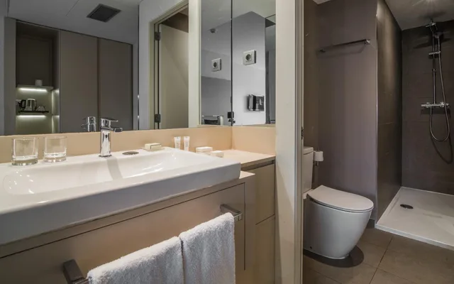 Room, King Bed, Terrace, Attic، Grums Barcelona Hotel 3/3