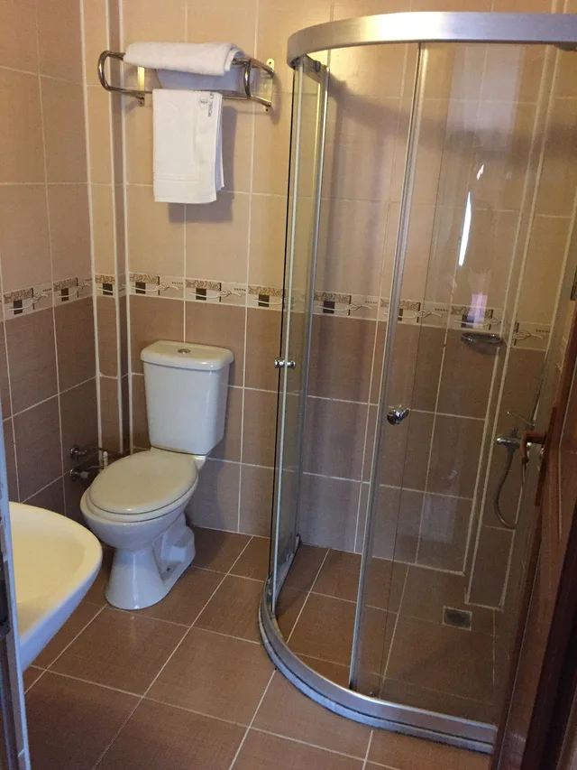 غرفة قياسية ثلاثية بثلاثة أسرّة، Karayel Hotel 4/5
