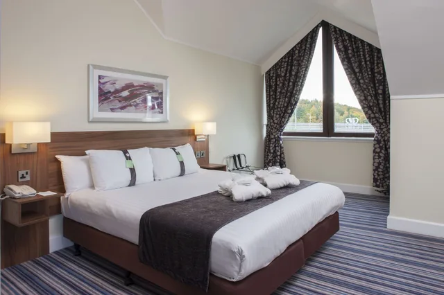 غرفة قياسية بسرير كينج، Holiday Inn Glasgow East Kilbride 2/3