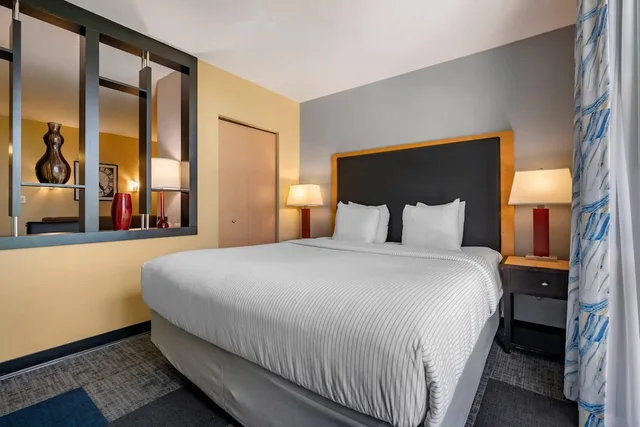 Suite, 2 King Beds, Cambria Hotel Ft Lauderdale Airport South Cruise Port 4/10