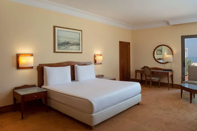 غرفة سوبيريور في طابق مرتفع، Radisson Blu Martinez Beirut 3/8