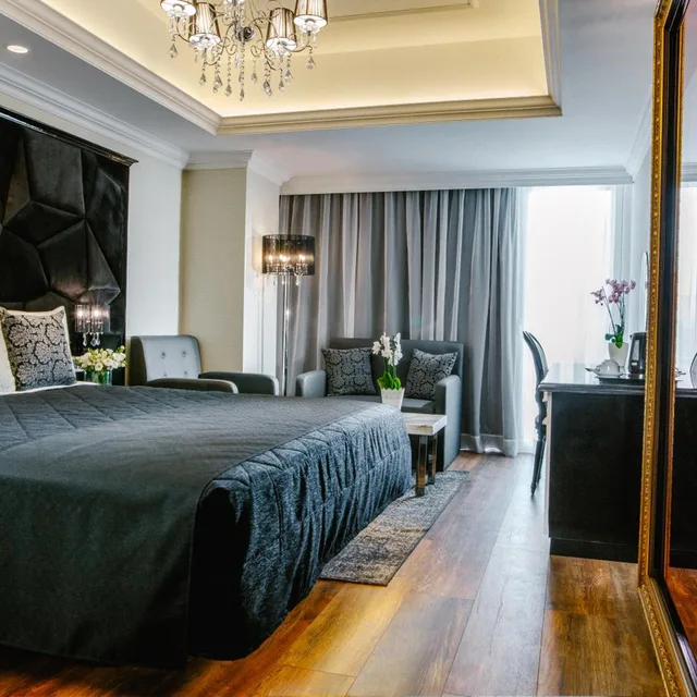 جناح ديلوكس بجاكوزي، Qbic City Hotel 2/8