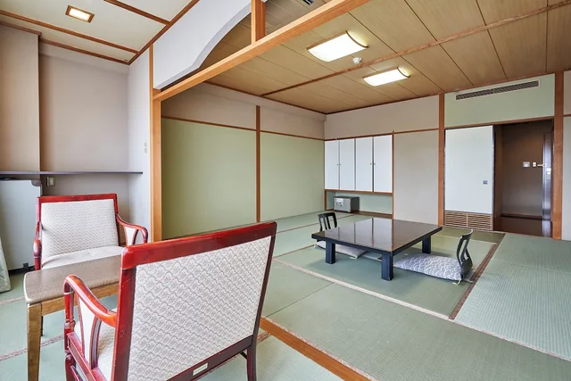 غرفة يابانية بفرشتي فوتون للمدخنين، TSUKASA ROYAL HOTEL 1/3