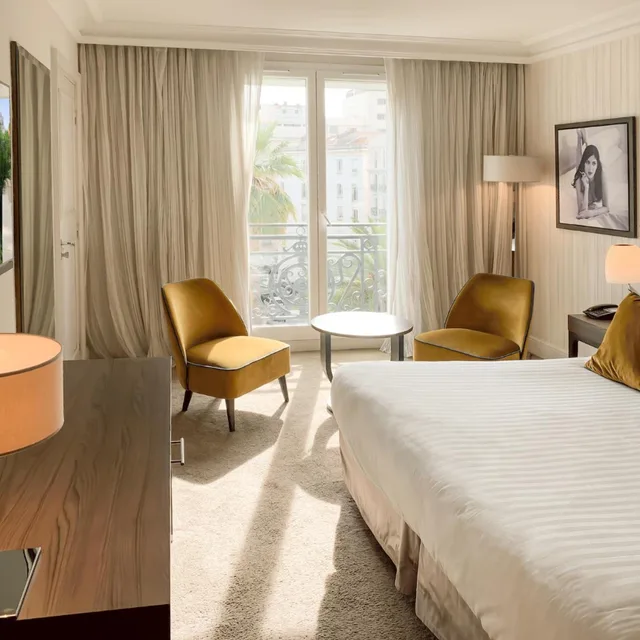 غرفة بريفيليج، Le Canberra 3/10