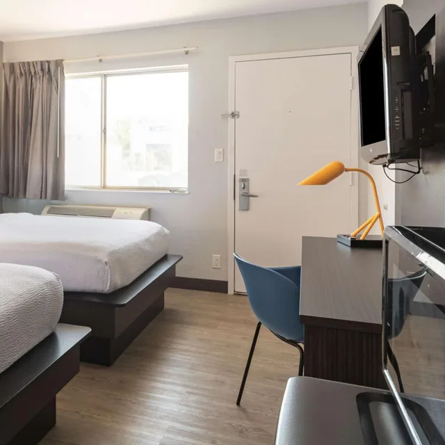 غرفة ديلوكس رباعية، Motel6 Del Rio, TX 7/10