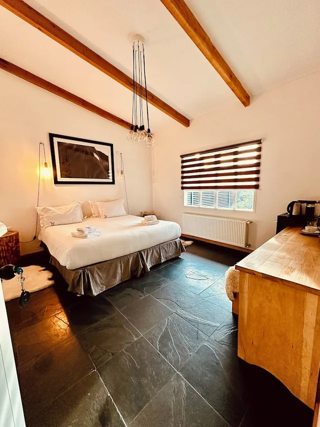 Comfort, Twin Beds, Courtyard View, El Establo 1/3