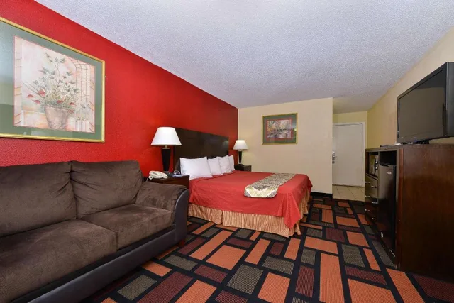 غرفة قياسية بسرير كينج لذوي الإعاقة، Americas Best Value Inn Canton 2/4