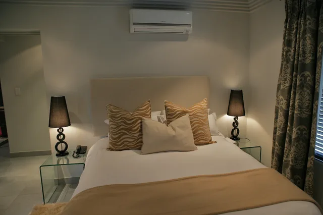 Semi Room, Executive, King Bed، Villa Moyal 2/3