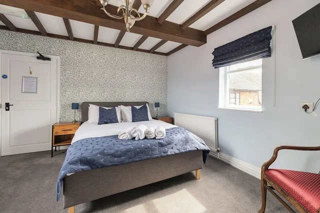 غرفة قياسية مزدوجة، OYO Blenheim House 1/4