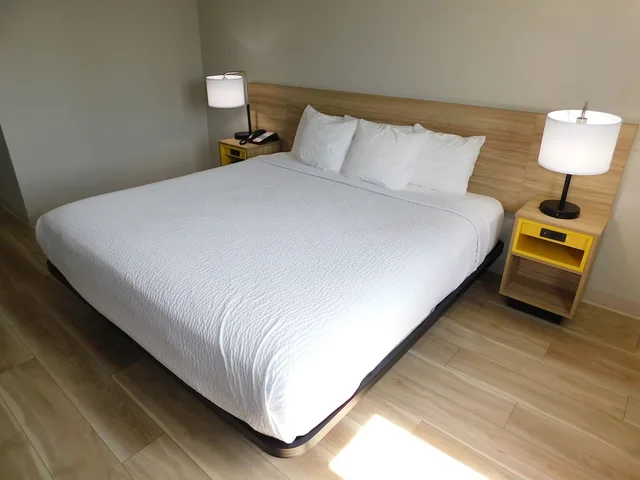 غرفة بسرير كينج لذوي الإعاقة، Days Inn by Wyndham Effingham 4/9