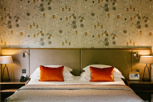 جناح جونيور، Jesmond Dene House 5/7