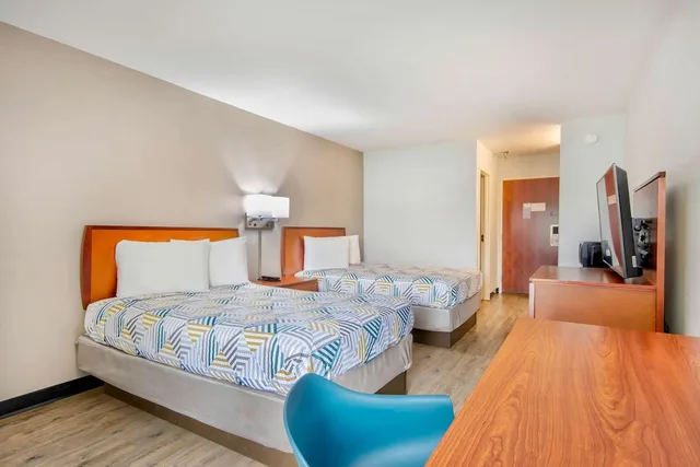 غرفة ديلوكس بسريرين مزدوجين بمطبخ صغير، Motel6 Abbeville, LA 5/8