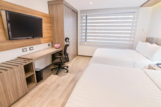 Superior, Double Bed, GHL Hotel Porton Medellin 5/7