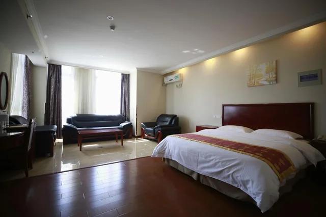 غرفة سوبيريور بسرير كوين، GreenTree Inn Suzhou Kunshan Beimen Road Mold City Express Hotel 2/2