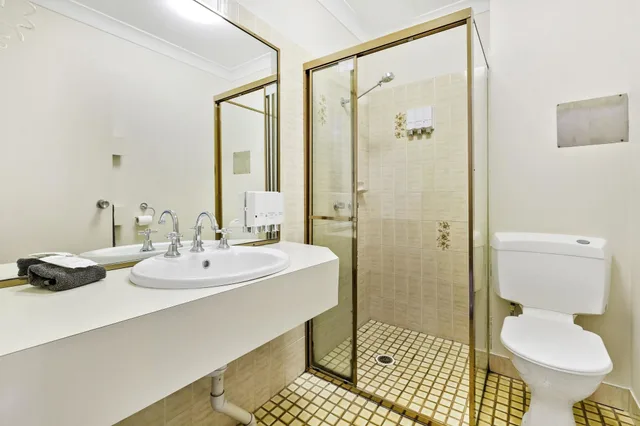 غرفة قياسية بسرير كوين، Comfort Inn Centrepoint 6/7