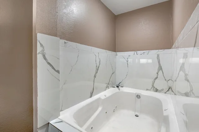 Suite, King Bed, Accessible, Quality Inn & Suites New Boston - Texarkana West 3/3