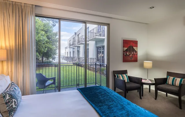 Urban, King Bed, Balcony، Trinity Wharf Tauranga 2/5