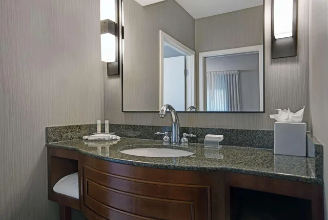 جناح بسريرين مزدوجين وسرير كينج بغرفتي نوم مع أريكة، Homewood Suites By Hilton Chicago Lincolnshire 9/9