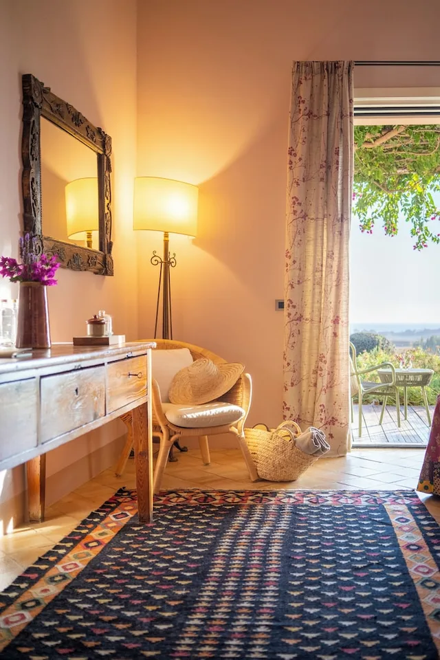 غرفة بسريرين كوين بشرفة، La Foresteria Planeta Estate 4/6