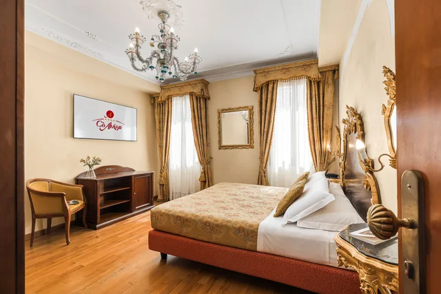 Gold, Classic, Double or Twin Bed، Ca Alvise 1/8