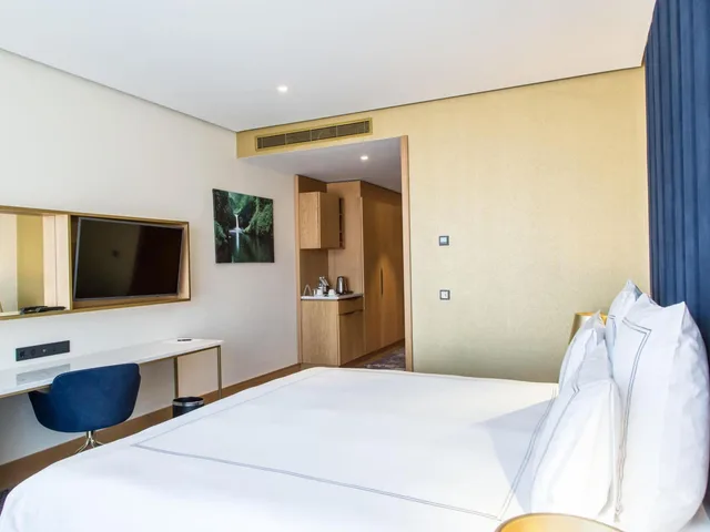 غرفة قياسية بسريرين منفصلين، Swissotel Sarajevo 1/5