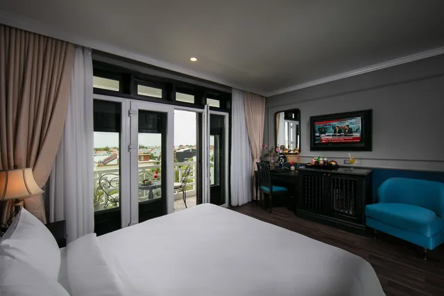 Deluxe, Twin Beds, City View, Balcony, Golden Holiday Hoi An Hotel 1/10