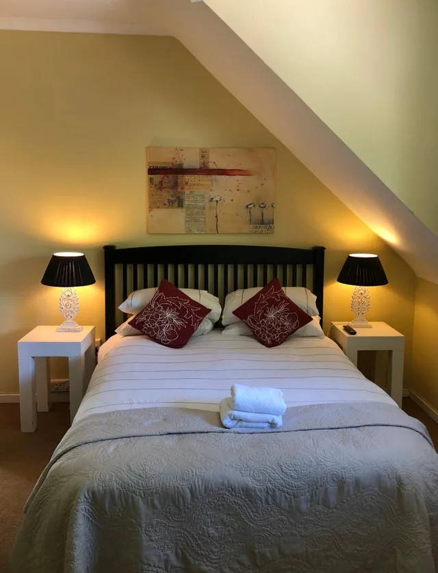 Compact, Double Bed، Life On 3Rd 2/2