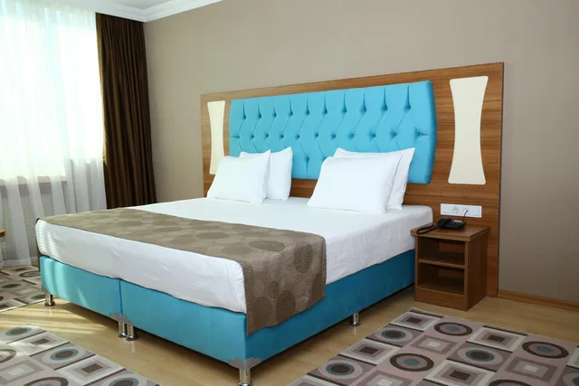 Deluxe, Double Bed, Golden Lounge Hotel 5/10