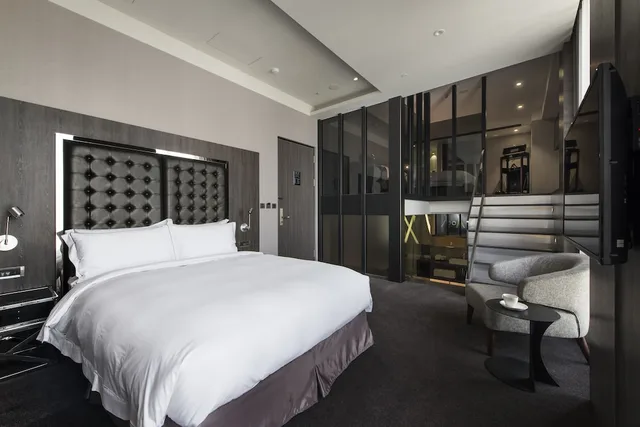 Loft, Family, King Bed, Starhaus Hotel 1/4