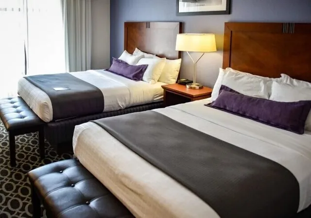 جناح بسريرين كوين، The Bluemont Hotel 1/4