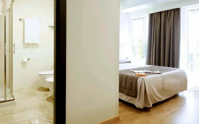 غرفة مفردة بسرير مزدوج، Dama Hotel 8/8