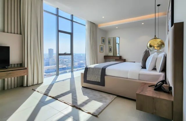 جناح ديلوكس، Farhan Tower 1/2