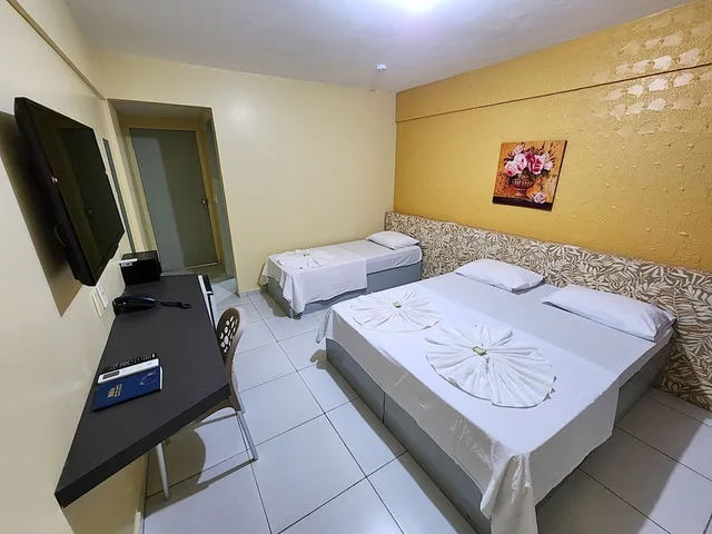 غرفة قياسية ثلاثية بسرير مزدوج وسرير فردي، JR Hotel 1/10