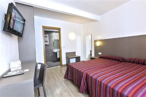 Room, Double or Twin Bed, Hotel Montesol 1/2