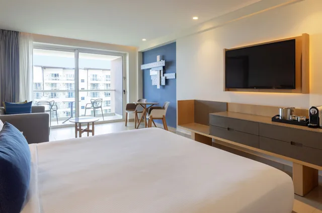 جناح جونيور فاخر، Royalton Splash Riviera Cancun, An Autograph Collection All-Inclusive Resort 1/2
