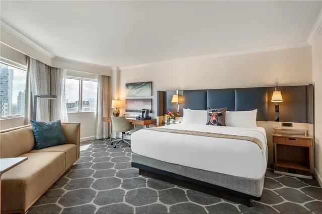 Preferred, King Bed, High Floor, Corner، Royal Sonesta Houston Galleria 1/2