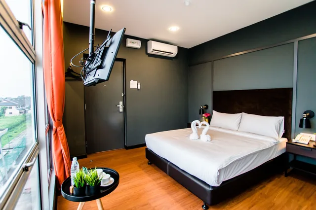 غرفة تنفيذية بسرير كوين، Jenjarom Boutique Hotel Kuala Lumpur (ex. Best View Boutique Hotel Jenjarom) 1/3