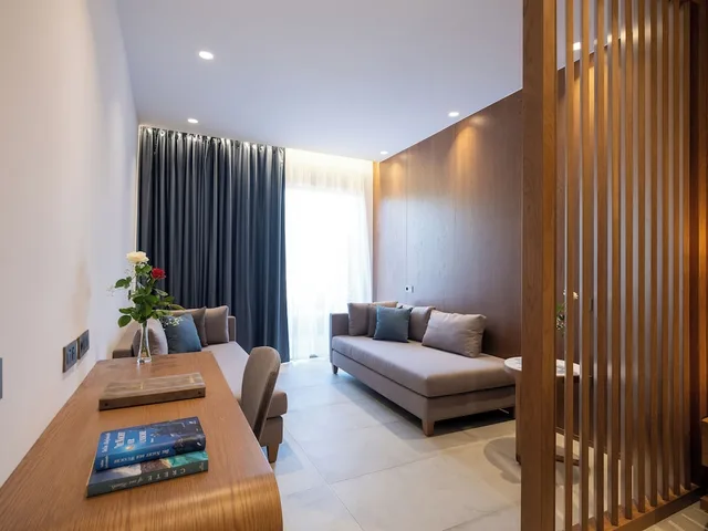 Comfort, Family, Double Bed, Sea Front, 2 Sofa، Nana Golden Beach 7/10