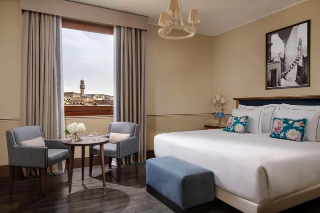 غرفة بريميوم بسرير مزدوج أو سريرين منفصلين بإطلالة، Tivoli Palazzo Gaddi Firenze Hotel 4/5