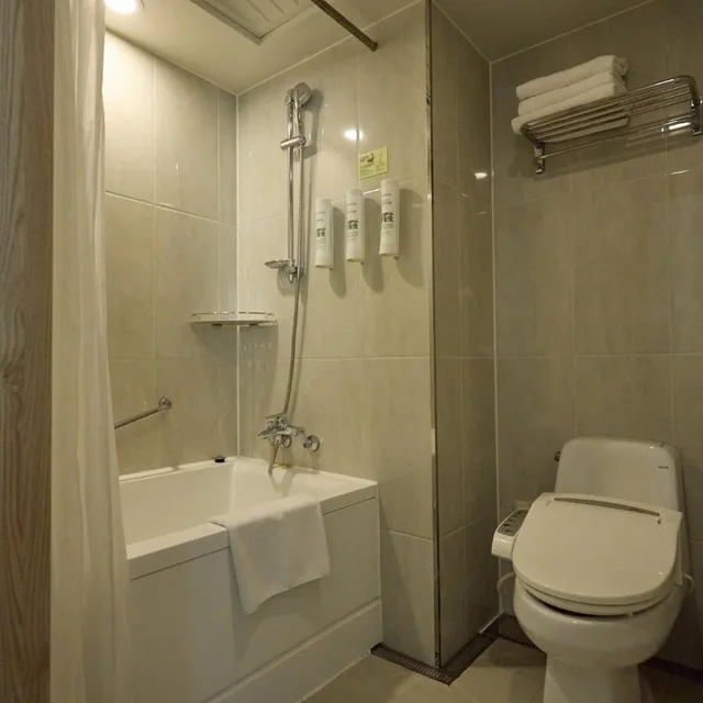 Plus, Studio, 2 Double Beds، ACUBE HOTEL 8/10