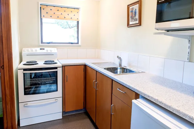 Executive, Studio, Twin Beds, Castles Motel 4/6