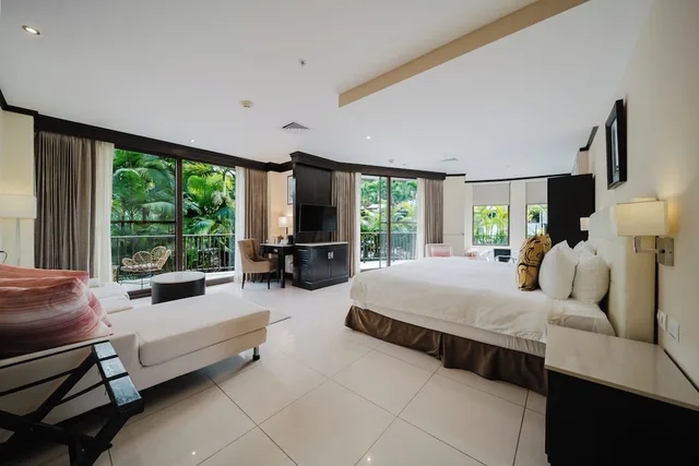 Junior Suite, King Bed, Volcano View، Royal Corin Thermal Water Spa and Resort 4/10
