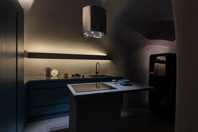 3 Bedrooms, Cave, Villa, Outdoor Jetted Tub, Indoor Jetted Tub، Kivotos Santorini 5/7