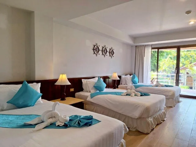 Superior, Triple, Smile Samui Chaweng Beach Resort 1/10