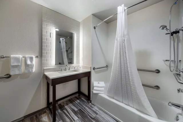 غرفة قياسية بسرير كينج، Comfort Inn And Suites Oklahoma City South I 35 10/10