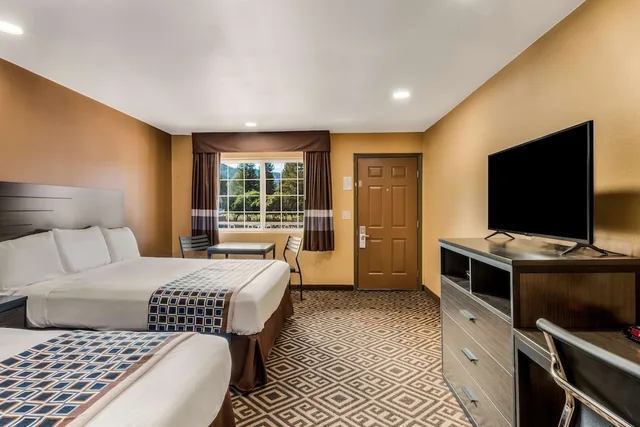 غرفة بسريرين كوين للمدخنين، Americas Best Value Inn Ukiah 1/3