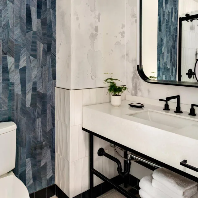 Essential, King Bed, Bathtub, Accessible، Hotel Kimpton Hotel Theta 9/10
