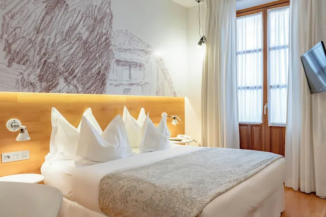 Deluxe, Double Bed, Parraga Siete 1/10